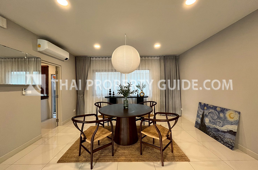 House with Shared Pool in Bangnatrad 